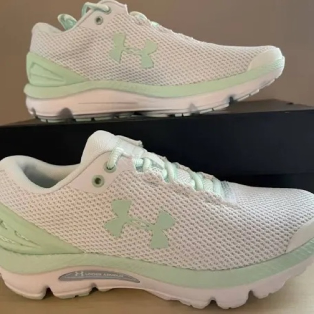 NIB Under Armour Women's Charged Gemini 2020 Running, White/Mint 106, 8 US